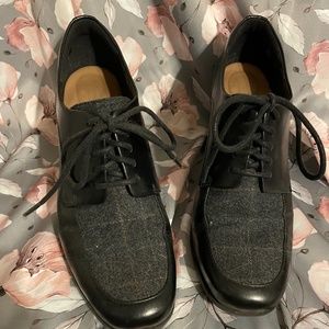 Clarks heeled Oxford shoes